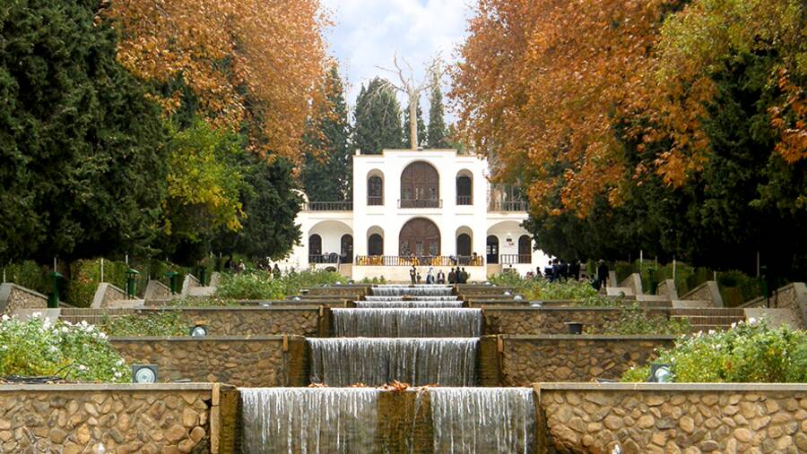 Shazdeh Garden